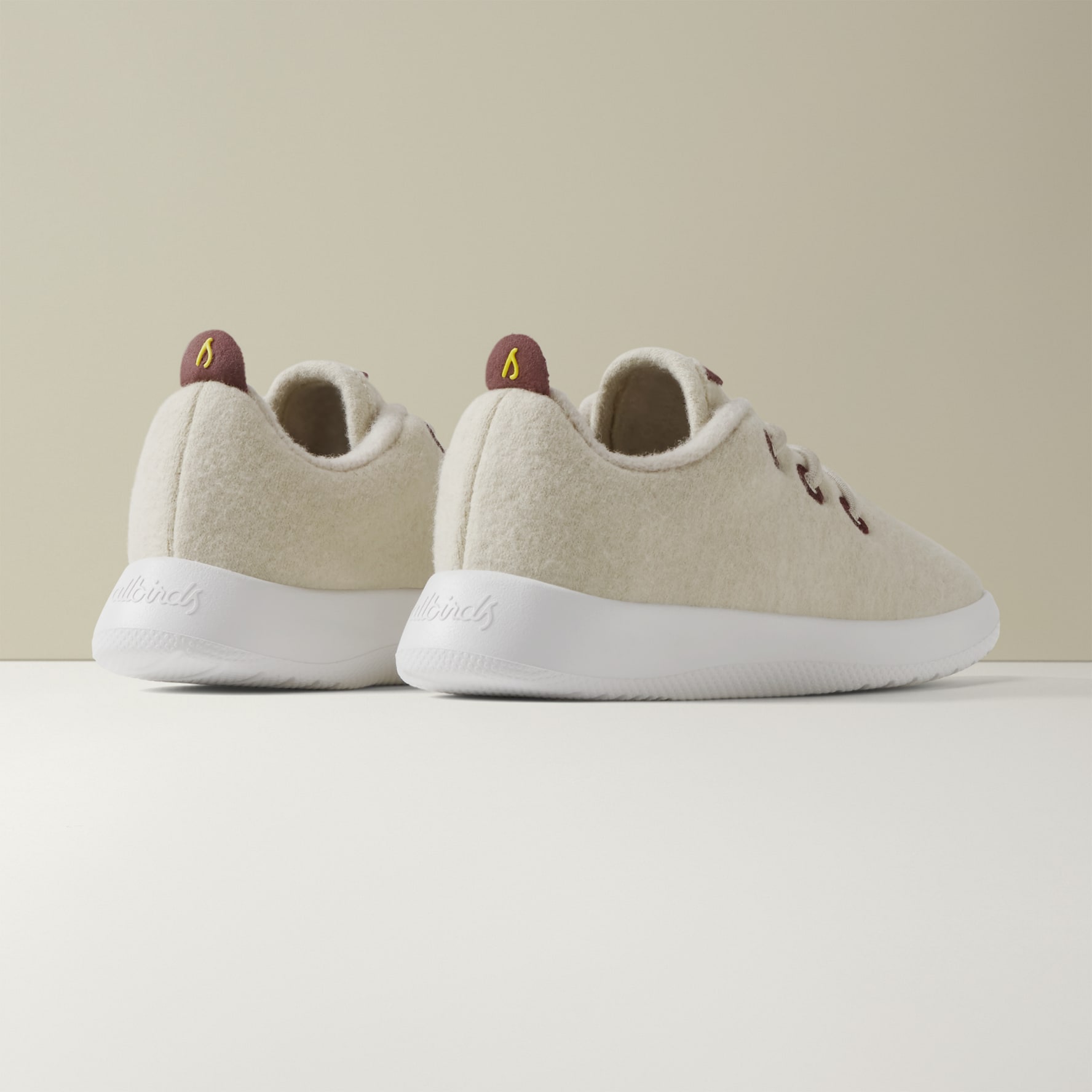 Allbirds run clearance small