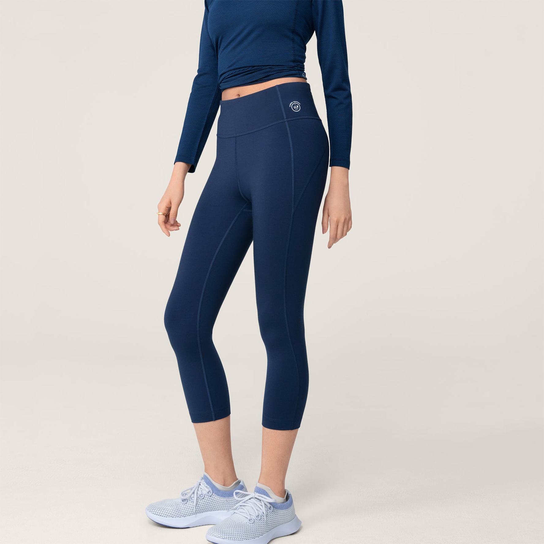 Yoga clothes made from organic wool - Dilling