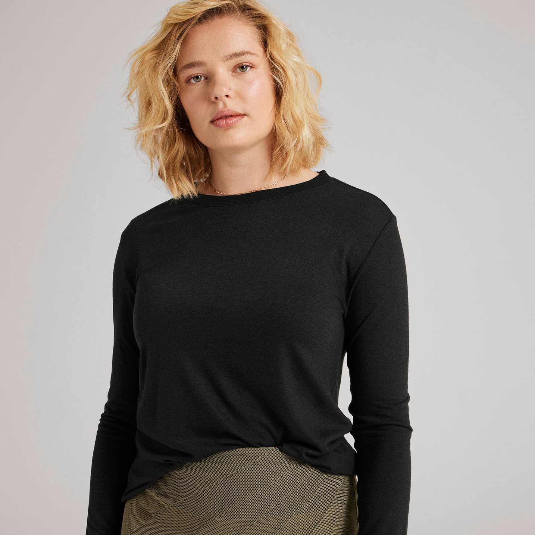 Black long sleeve t shirt ladies best sale