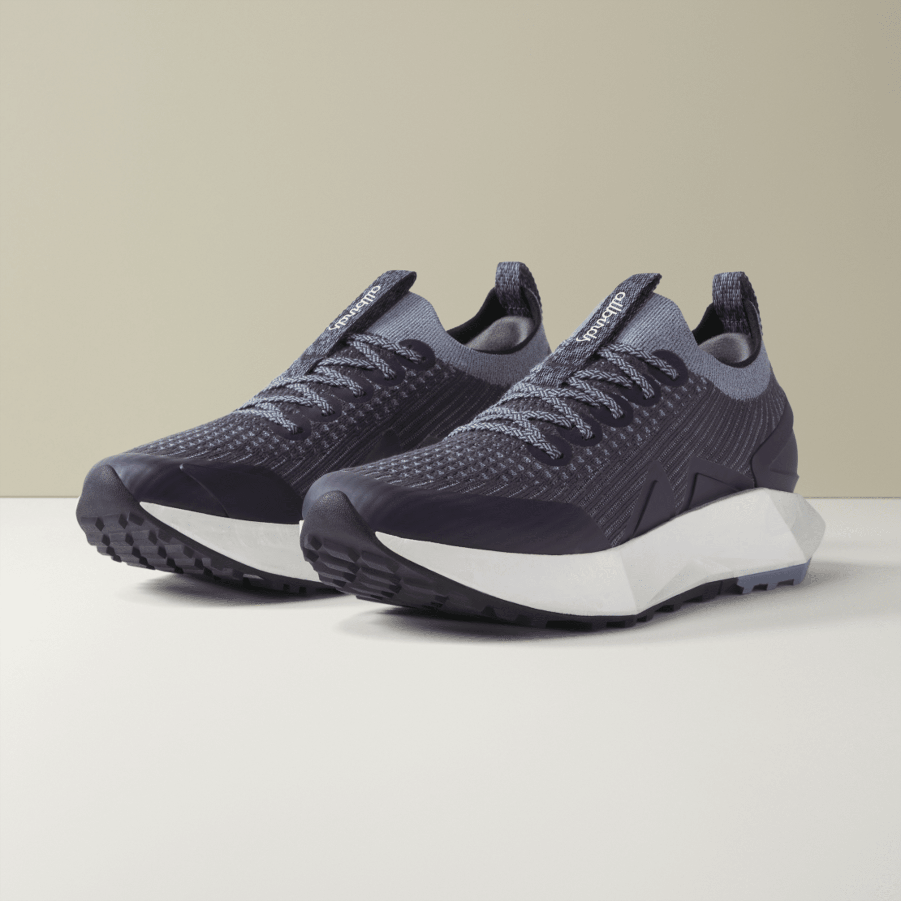 Thunder nature trainers clearance