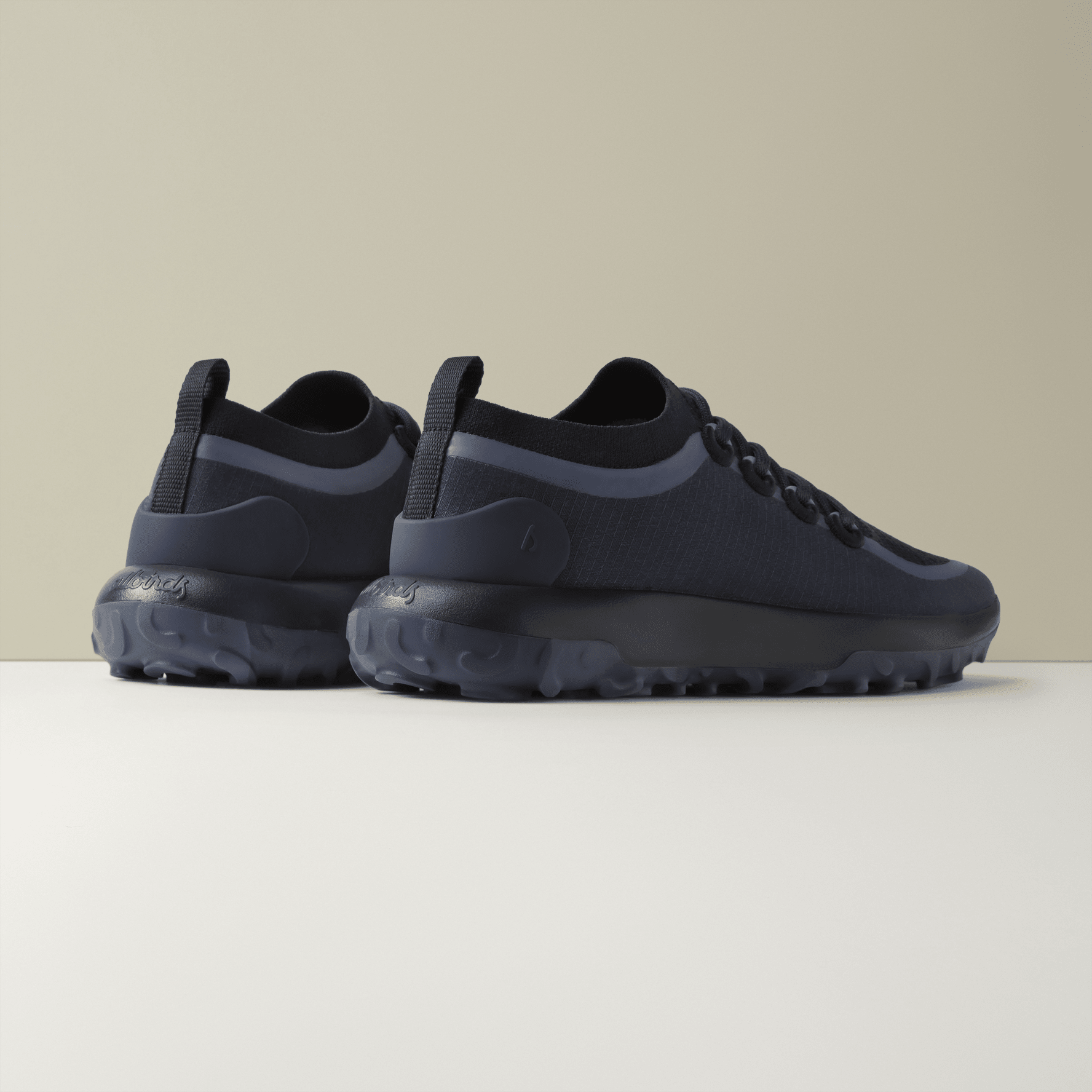 Nike renew rival shield on feet shop