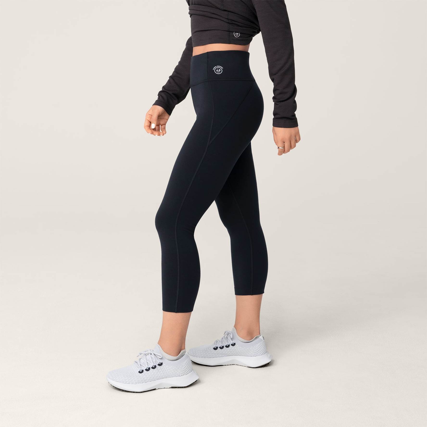 Womens black capri leggings top