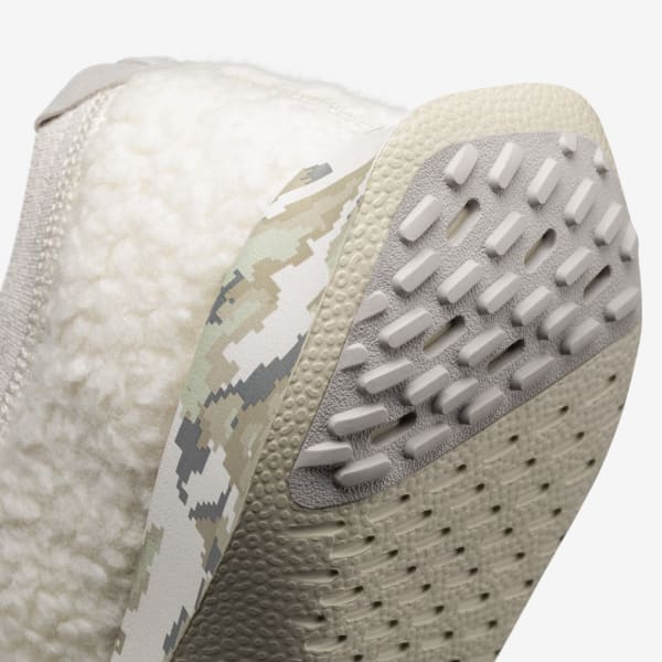 Women's Wool Dasher Fluffs - Natural White (Cloud Pixel Sole)