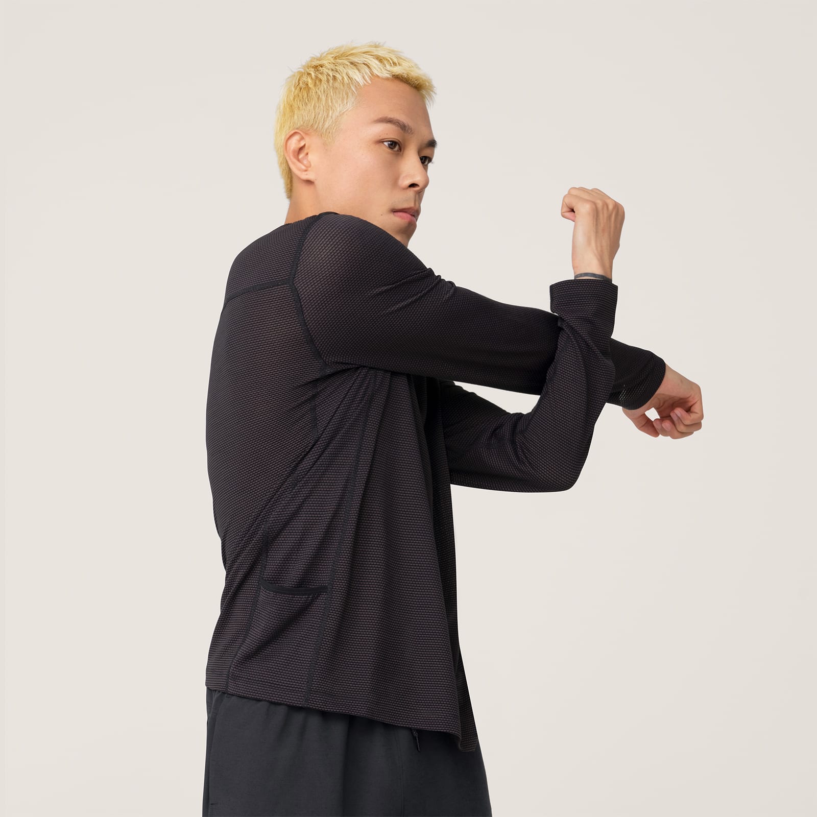 AK001EM FIG M NATURAL BLACK 0142