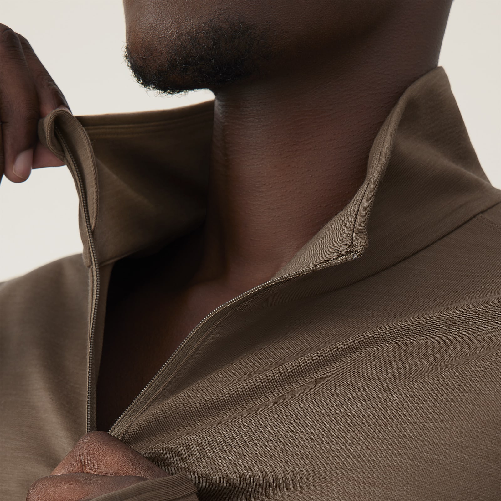 AK002VM-APPAREL-GLOBAL-MENS-NATURAL RUN MID LAYER-HAZY COCOA 1868