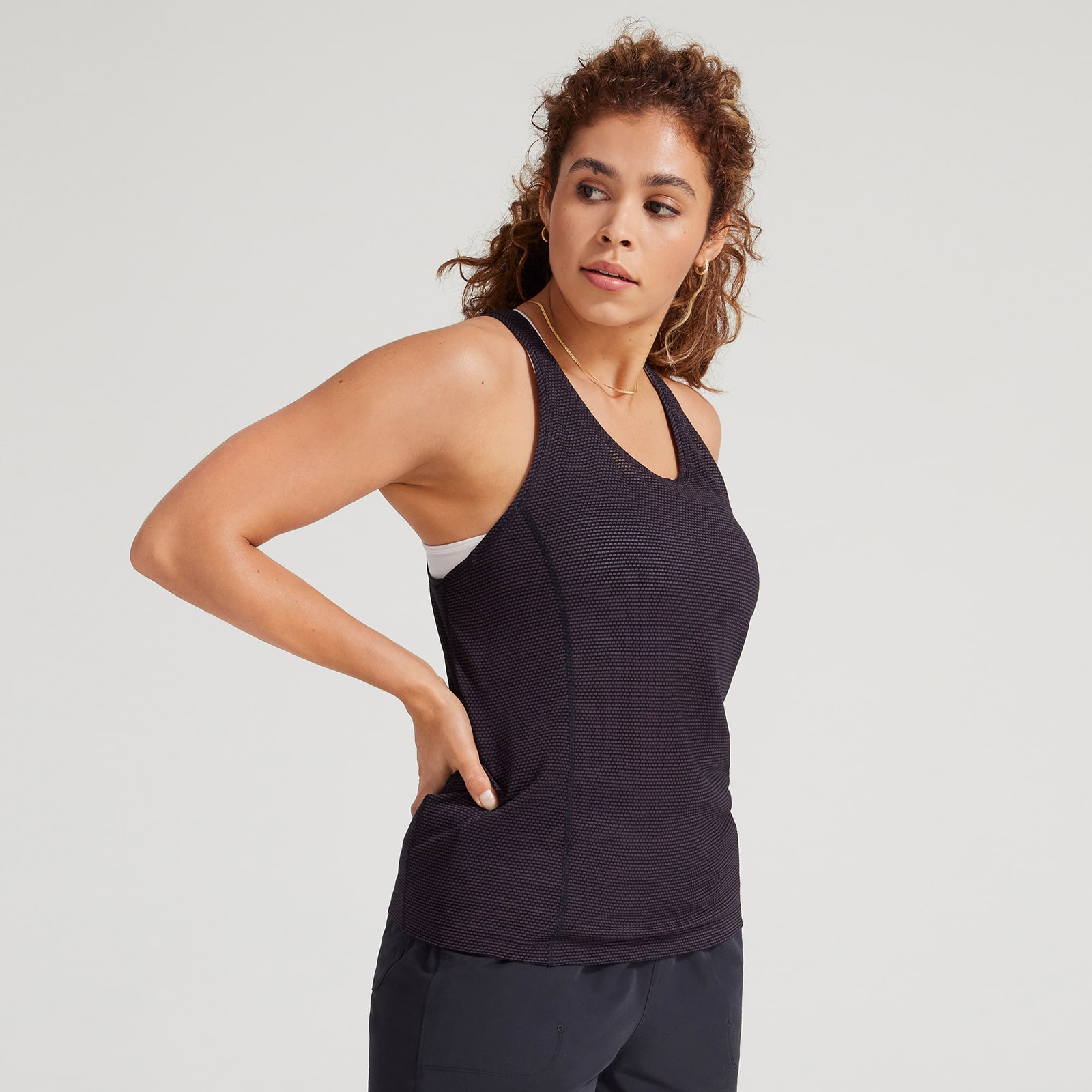 21Q3 perform-apparel custom-collection-page-crops-W 1600x1600 11